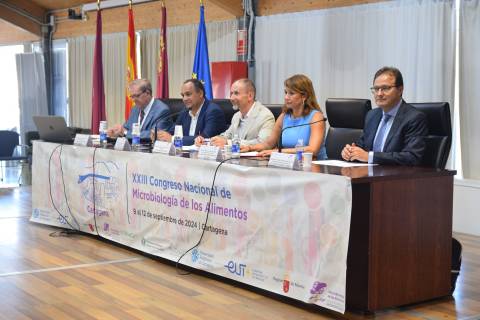 Gonzalo García, Antonio Caballero, Mathieu Kessler, Cristina Mora y Pablo Fernández 