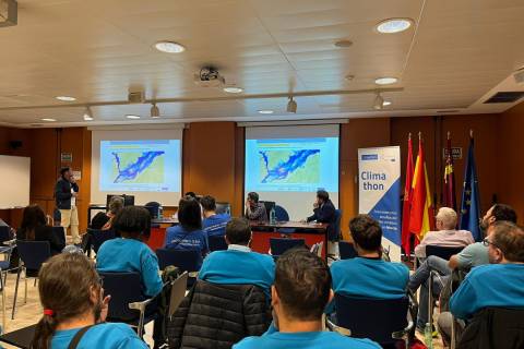 Gonzalo García durante su intervención en el &#39;Climathon&#39; celebrado esta mañana en Murcia.