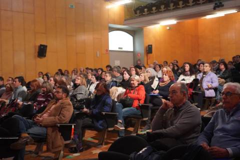 Asistentes a una de las tres ediciones del curso, en el Paraninfo.