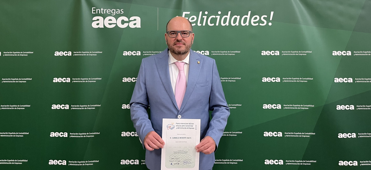 Premio internacional para un trabajo del catedrático Carmelo Reverte