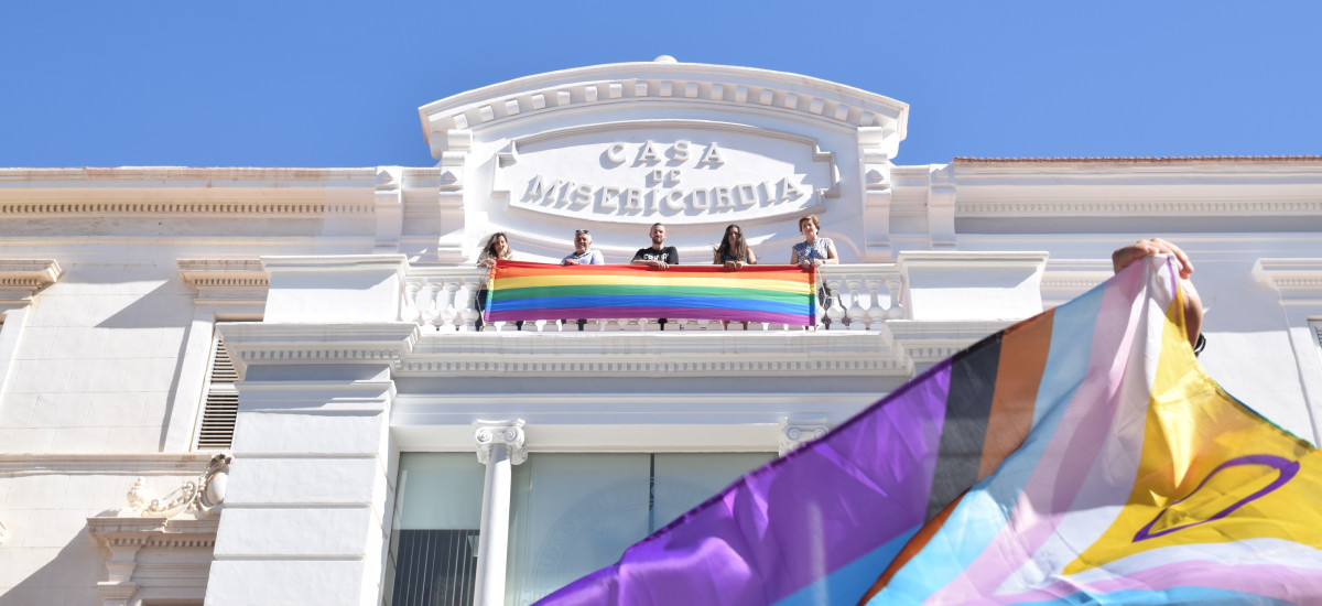 Imagen La UPCT luce la bandera de la diversidad